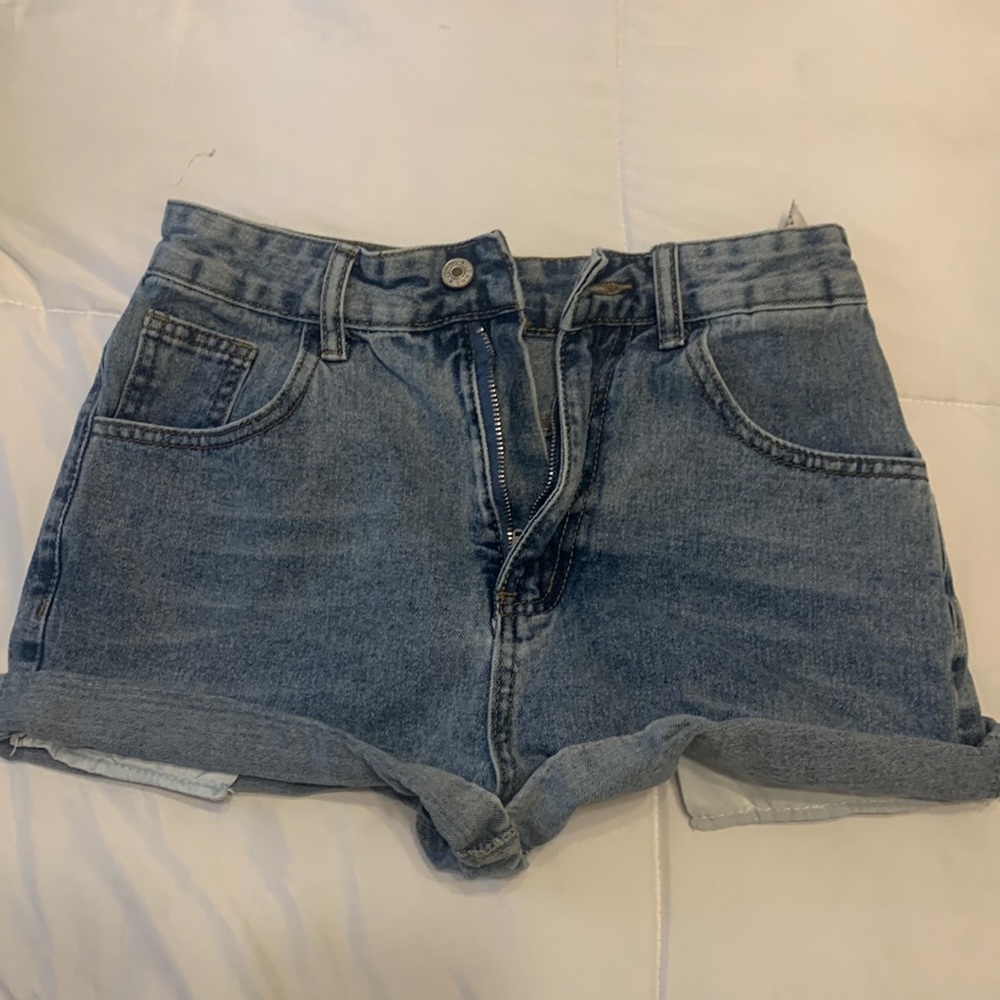 medium denim jean shorts